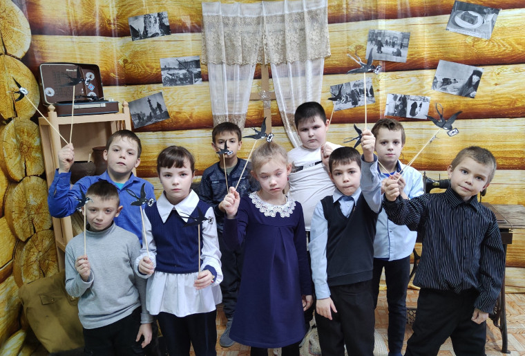 "Блокадная ласточка".